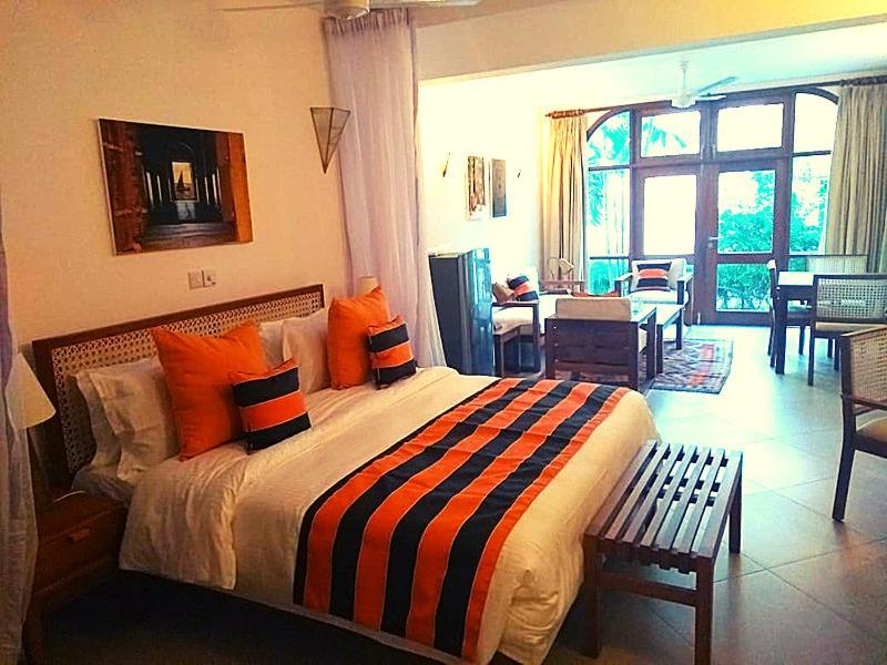Mbili Kuwili Studio Suites 디아니 해변 외부 사진