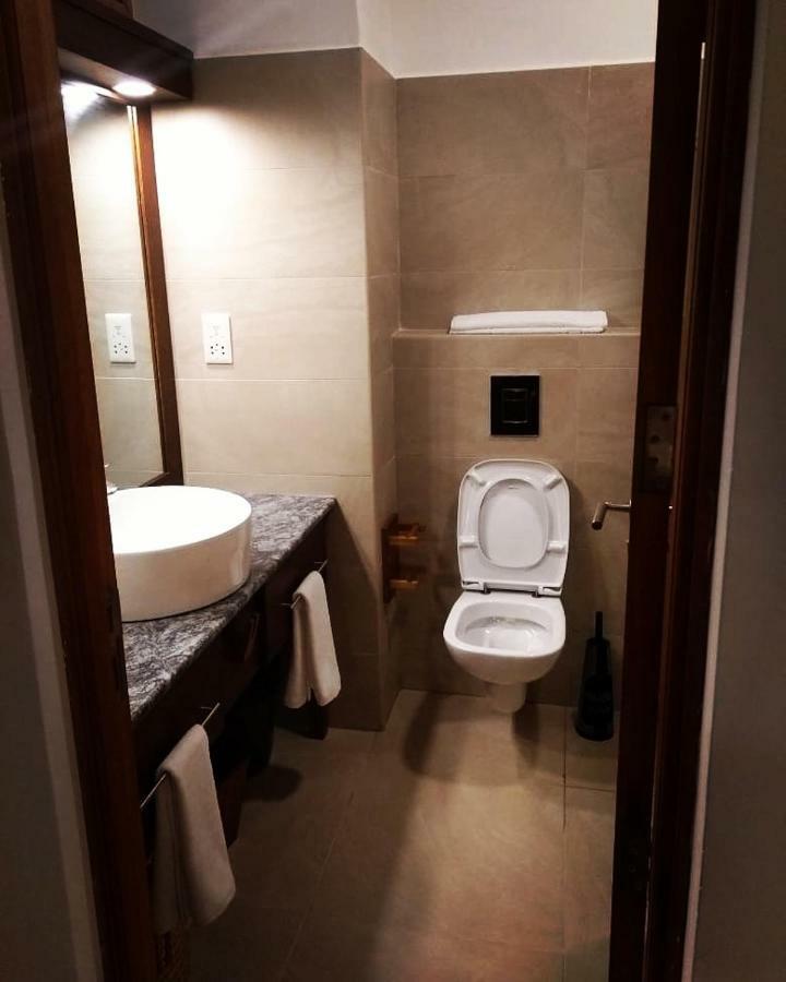 Mbili Kuwili Studio Suites 디아니 해변 외부 사진